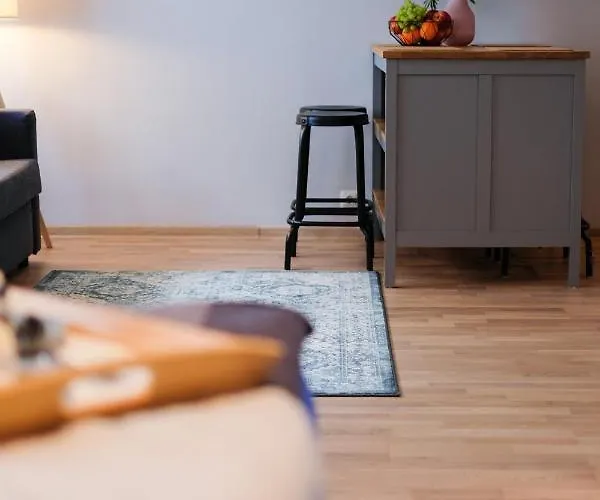 Ohtu Poik 2 Center Basement Lägenhet *